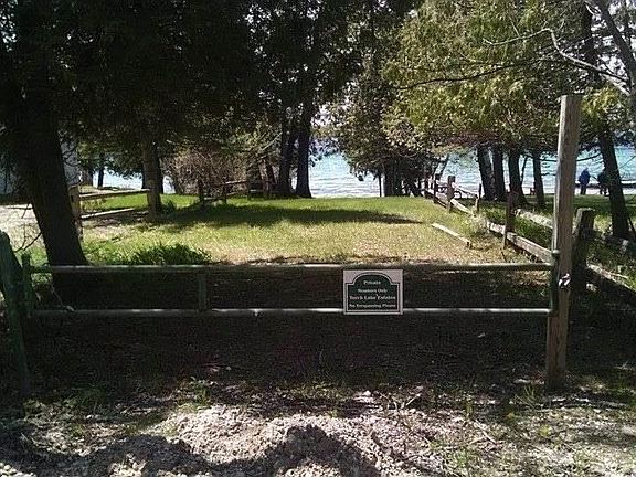 4th image of 000 Valley Court