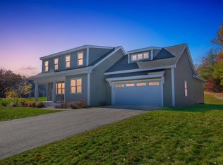 1 Atwood Ln, Groveland, MA 01834