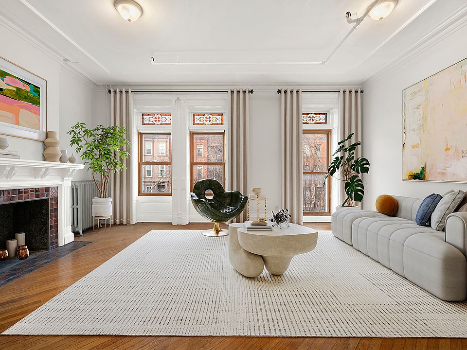 1st image of 158 Hancock St #3