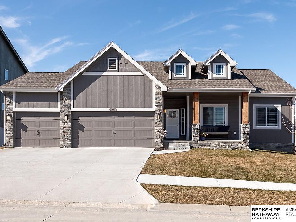 1st image of 9322 S 176th Ave