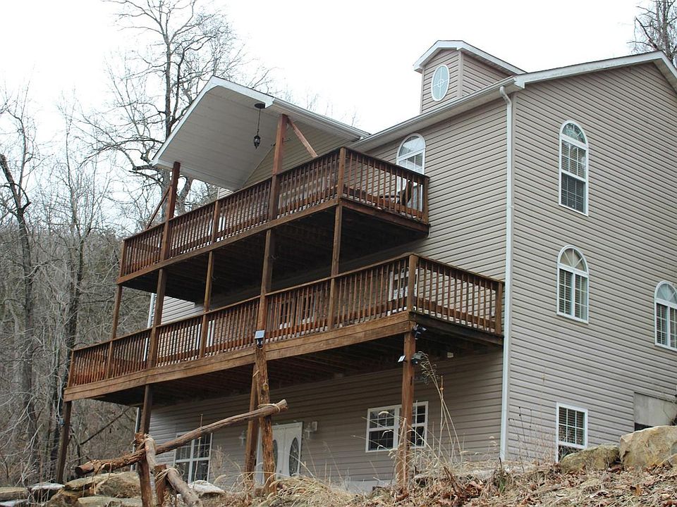 2nd image of 31 Bluffview Dr