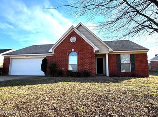 6890 Wrenwood Dr, Horn Lake, MS 38637