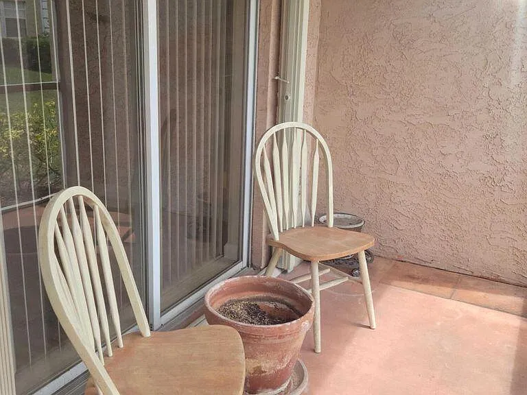 1536 SE Royal Green Cir #101 — Photo 14