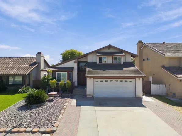 7711 Canyon Point Ln, San Diego, CA 92126