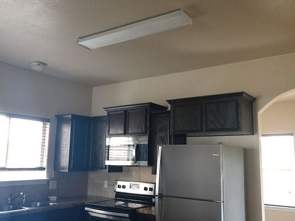3rd image of 1103 Grace Point Dr APT A