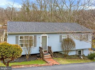 170 Sam Snead Cir, Etters, PA 17319