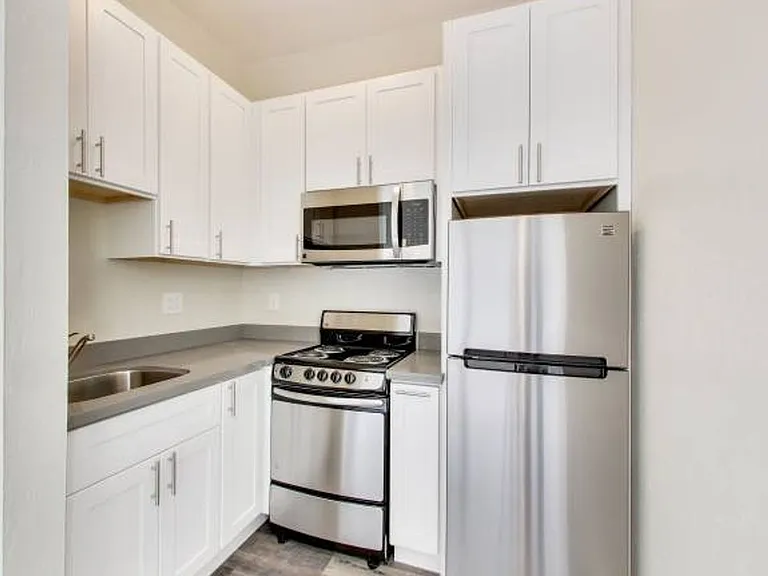 2228 Union St #207 — Photo 1
