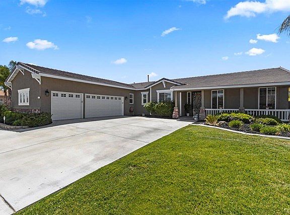 3rd image of 671 Lauresa Ln