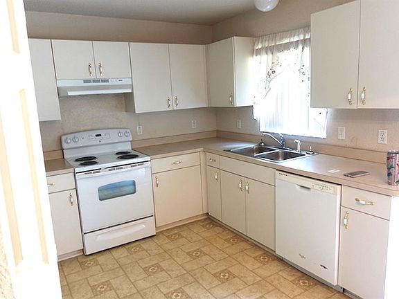 3rd image of 6544 NW 61st Ct
