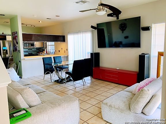 4th image of 93 Chapel Hill Cir #93