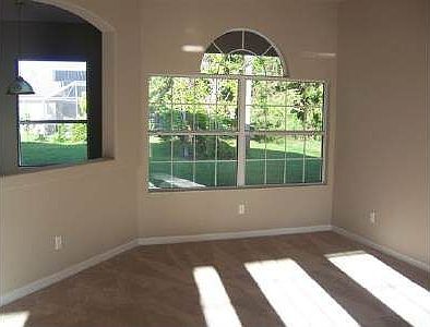 4th image of 33 Beacon Mill Ln