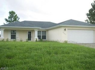 2806 41st St W, Lehigh Acres, FL 33976