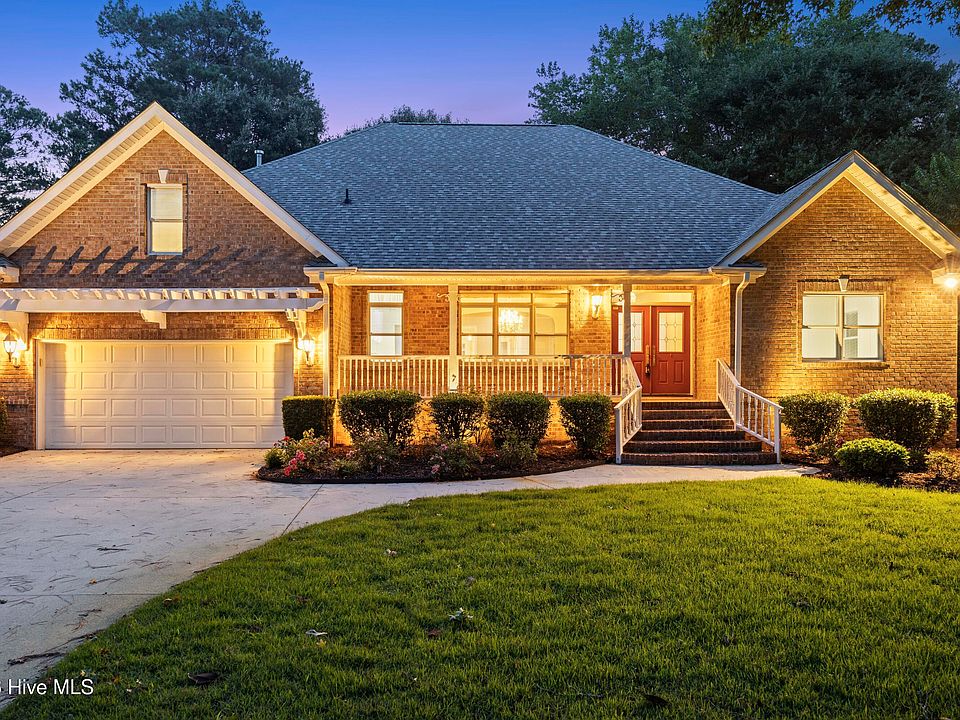 1st image of 3226 Beaver Creek Drive SE
