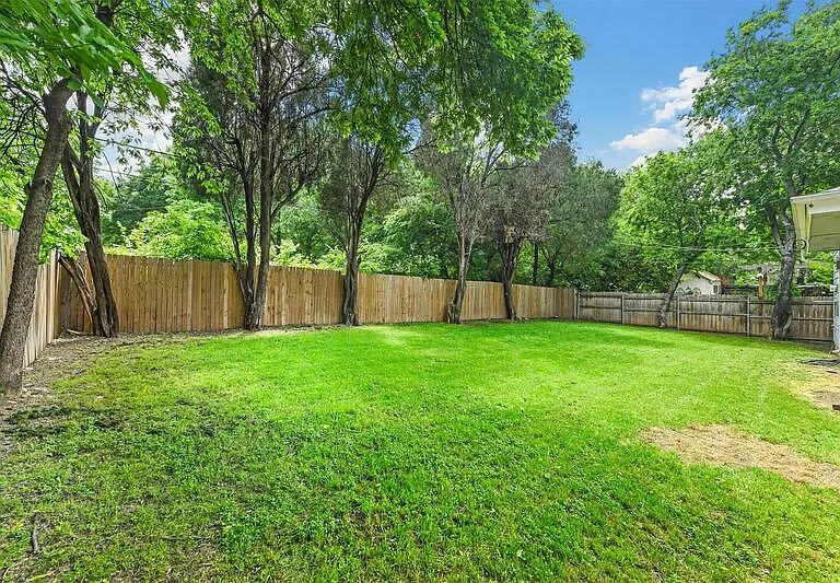 6209 Calmont Ave — Photo 23
