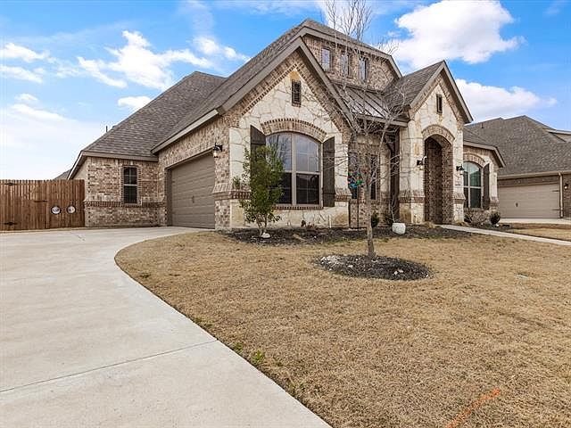 1st image of 4406 Thistle Dr