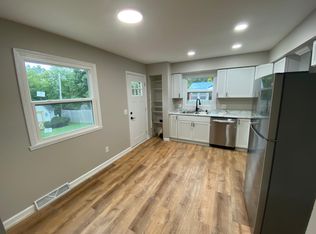 126 S Wright Rd, Janesville, WI 53546