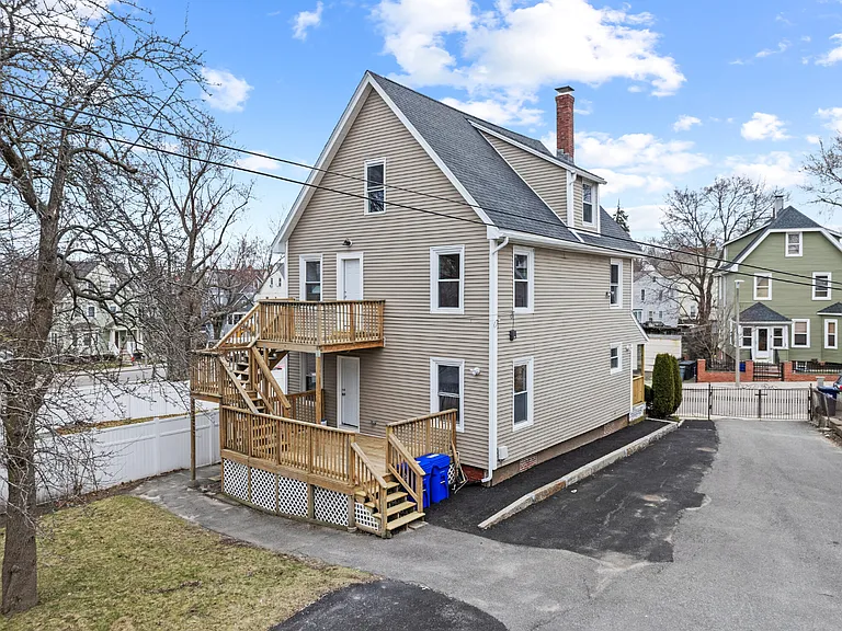 1A Puritan Ave #2 — Photo 3