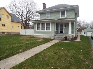 97 Myrtle St, Le Roy, NY 14482
