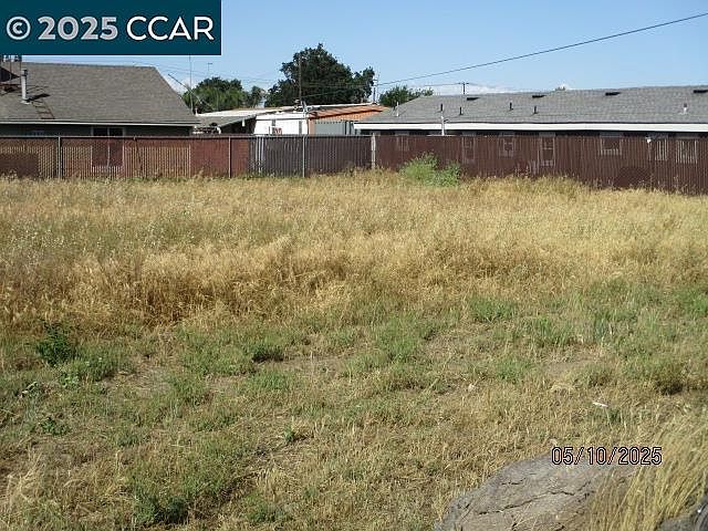 1st image of 2418 Olive Ave