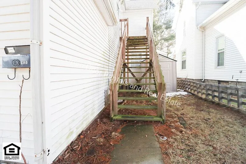 1 bed, 1.0 bath, $750 — Photo 3