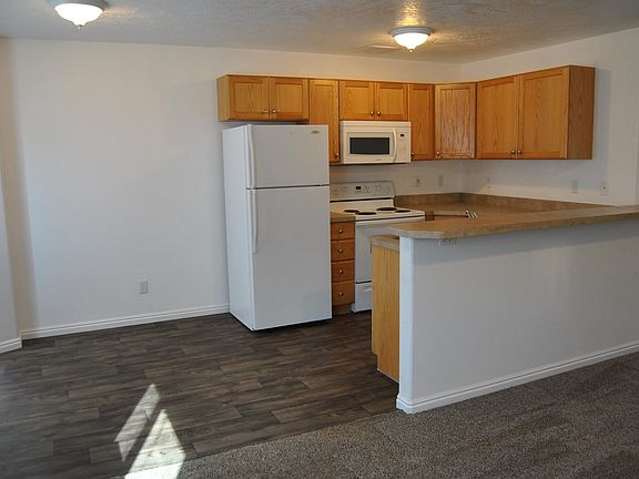 3rd image of 3678 Deloy Dr