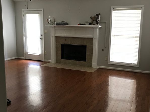 3006 Hillswood Cir
