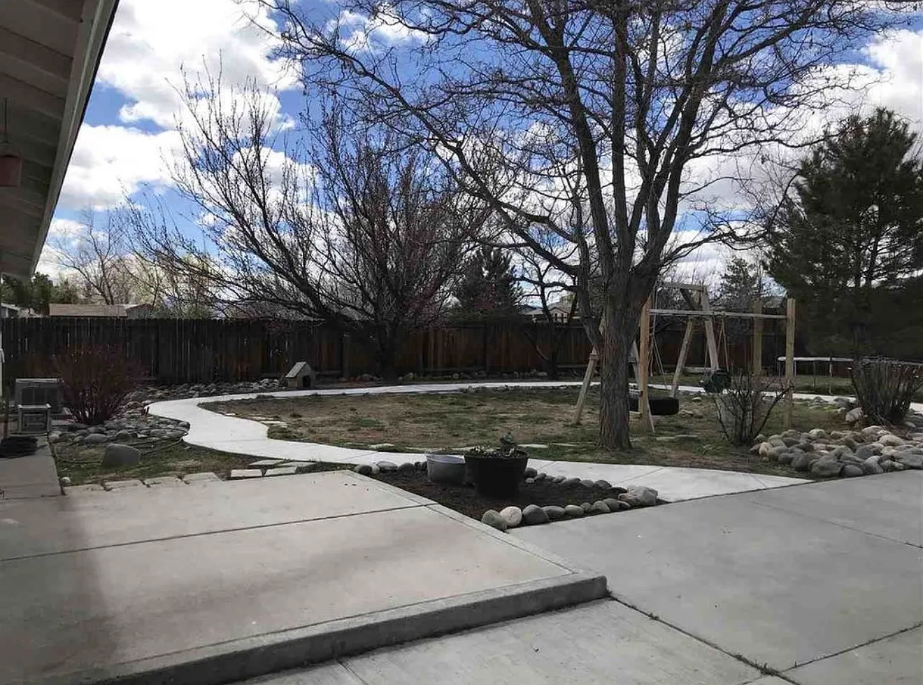 3 bed, 1440 sqft, $2,500 — Photo 3