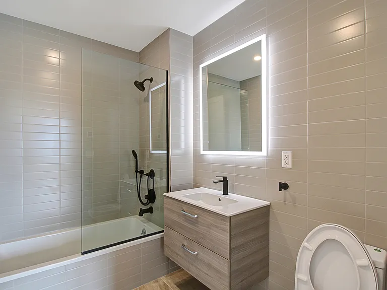 1110 De Kalb Ave #6B — Photo 15