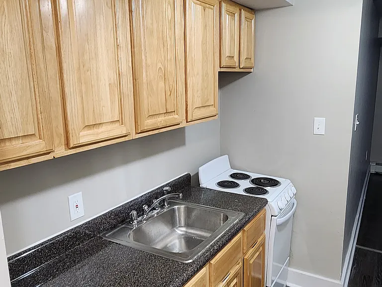 103 Tonnelle Ave #BB — Photo 8