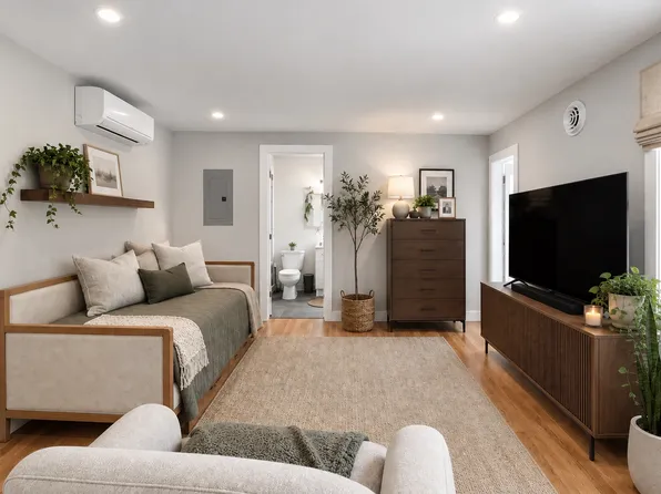 45B Warner St #2, Gloucester, MA 01930
