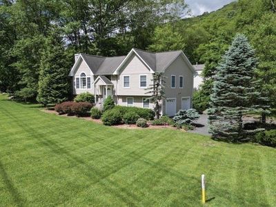 5 Woolf Road, Stony Pt, NY, 10980