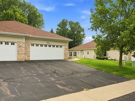 2nd image of 2318 Foxglove Way