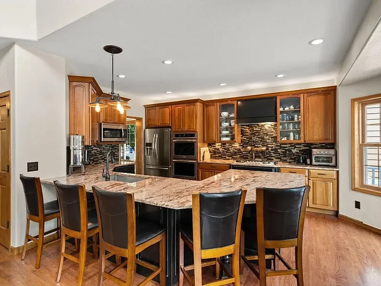 4601 Twin Peaks Dr — Photo 8