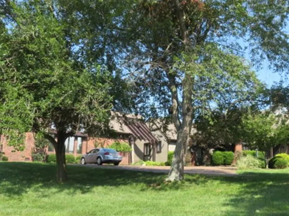 1917 Versnick Dr, Madisonville, KY 42431
