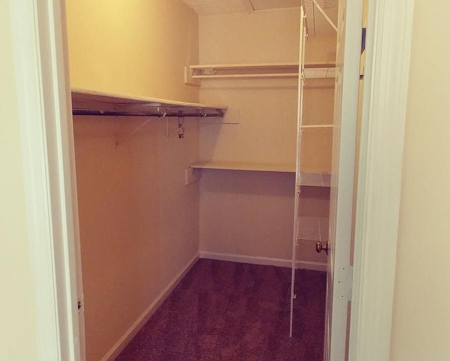 2nd image of 209 Acklen Park Dr APT 3