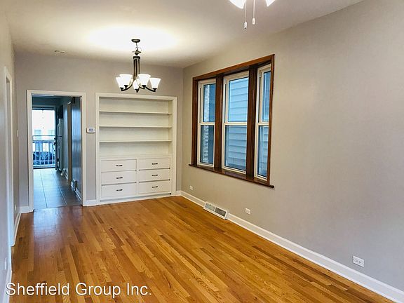 5th image of 2054 W Cuyler Ave APT 1F