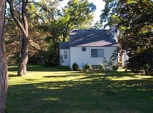 2516 Hillview Rd, Mounds View, MN 55112