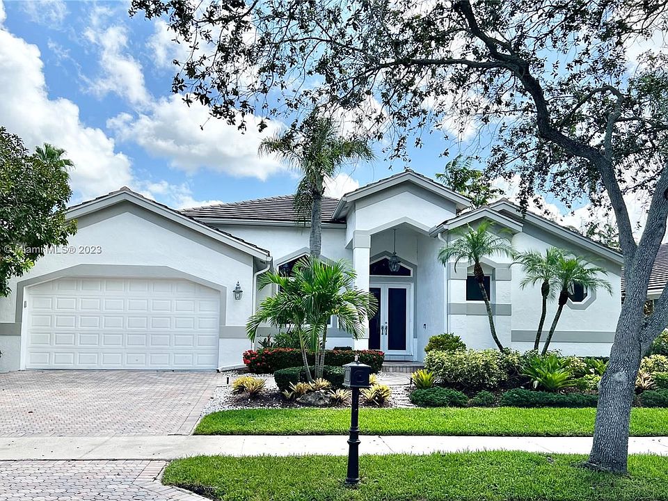 1st image of 2874 Oakbrook Dr