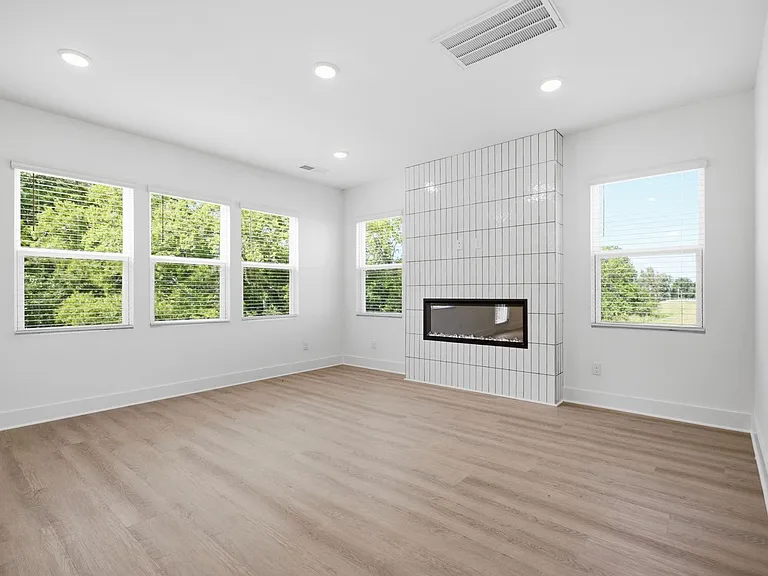 245 Rose Hannah Dr — Photo 5