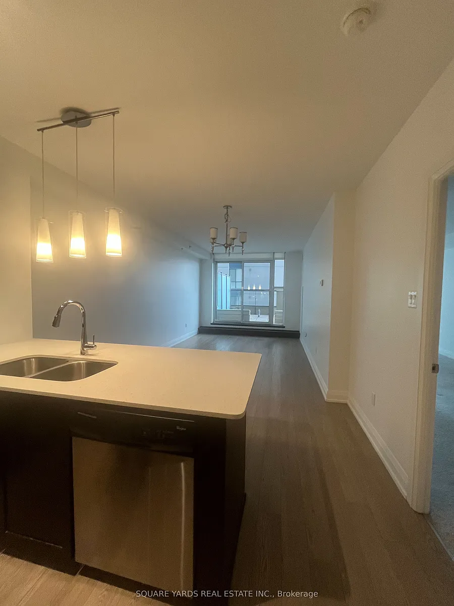 Building Photo - 15 Maple Ave #510