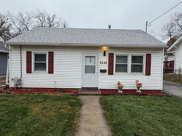 3220 Cornell St, Des Moines, IA 50313