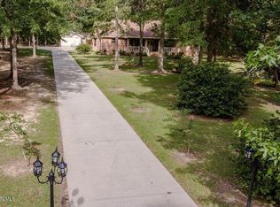 17108 Spring Lake Dr E, Vancleave, MS 39565