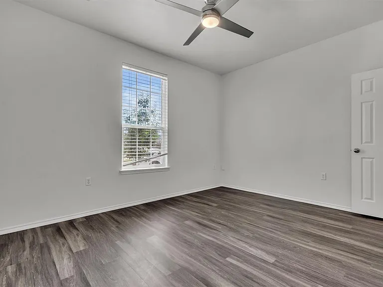 9300 China Rose Dr — Photo 5