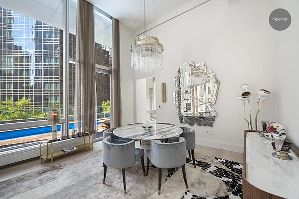 Sold by Triplemint | media 4