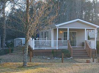 31 Campbell Ln, Young Harris, GA 30582