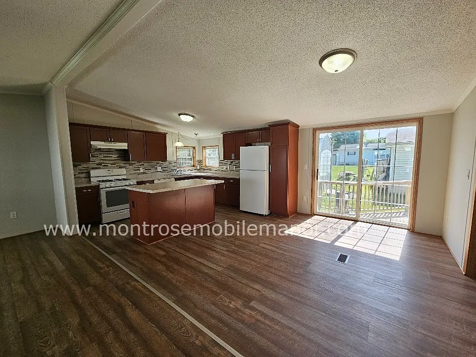 Kitchen/Dining