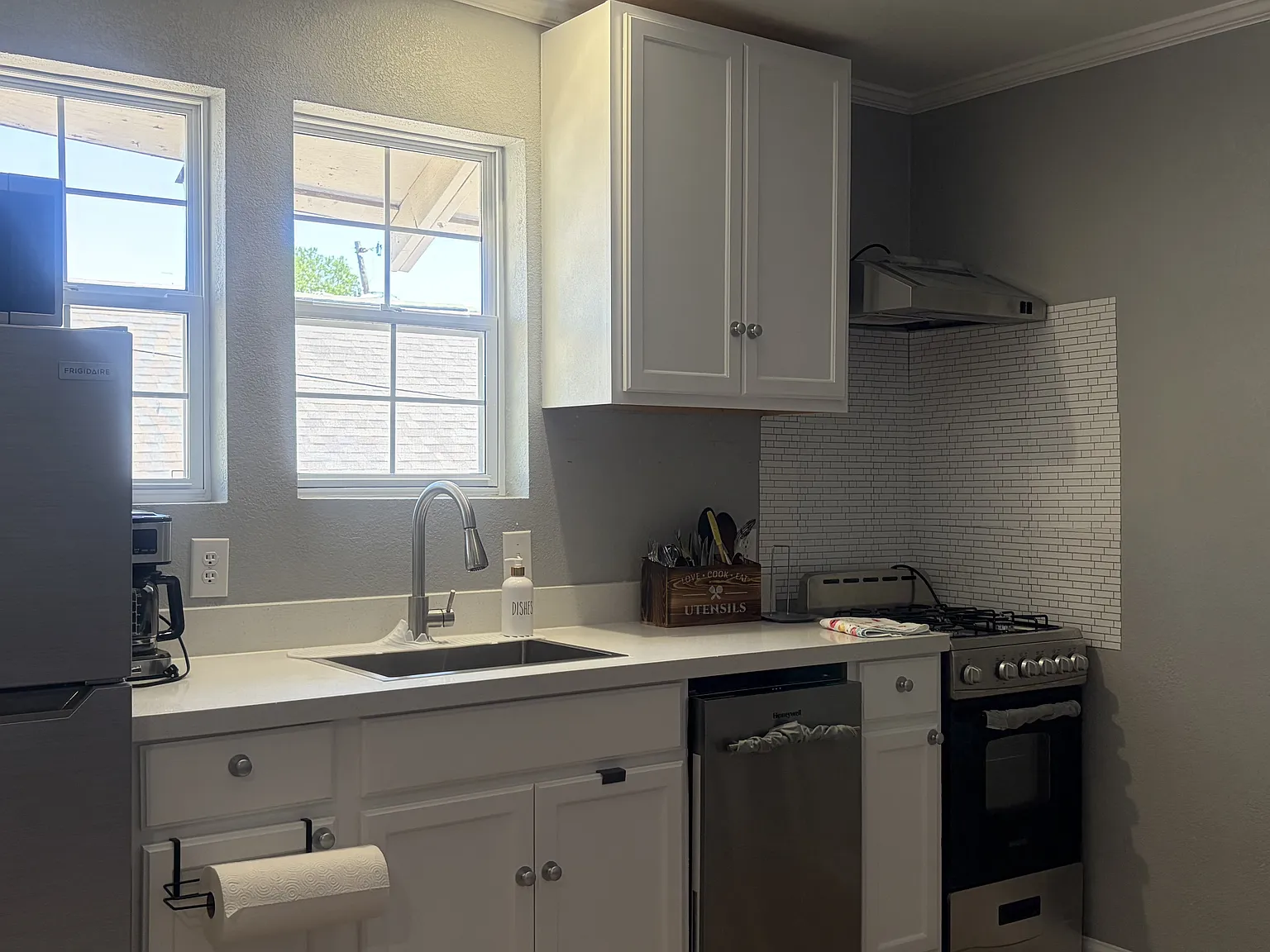 1 bed, 475 sqft, $1,200 — Photo 3