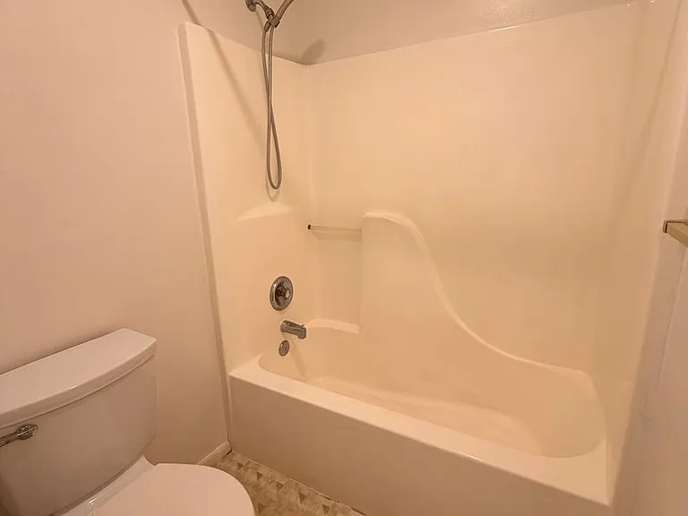 1683 Ono Ave — Photo 14