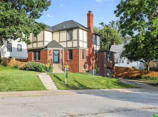 4317 Pine St, Omaha, NE 68105