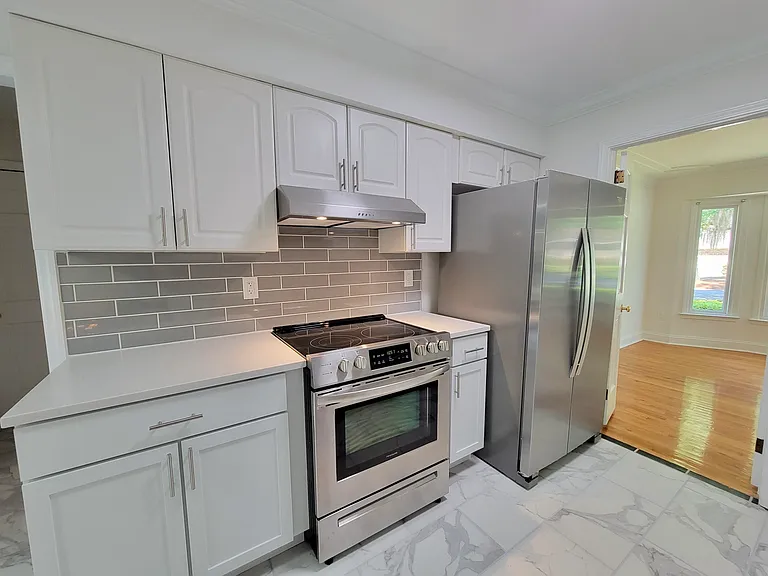 1003 Law Ln — Photo 9